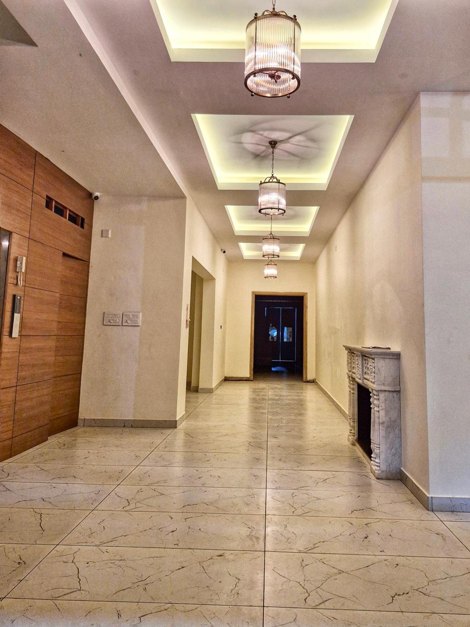 Parivar Residency Hotel Ullāl Екстериор снимка